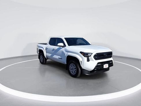 New 2026 Toyota Tacoma SR5 image 2
