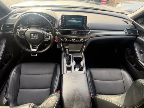 Used 2018 Honda Accord Sport image 30