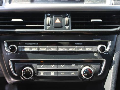 Used 2018 Kia Optima S w/ 18" Alloy Wheels Package image 19