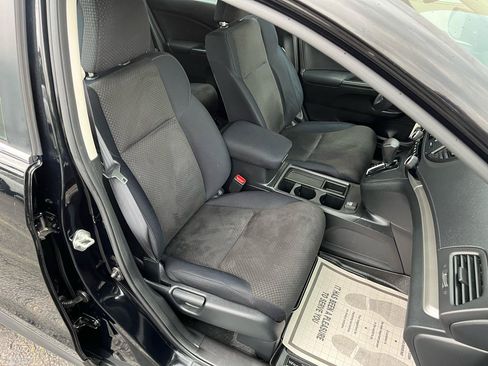 Used 2016 Honda CR-V LX image 27