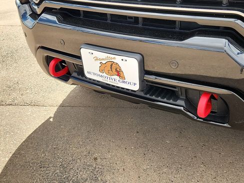 Used 2023 GMC Sierra 3500 AT4 w/ AT4 Preferred Package image 7