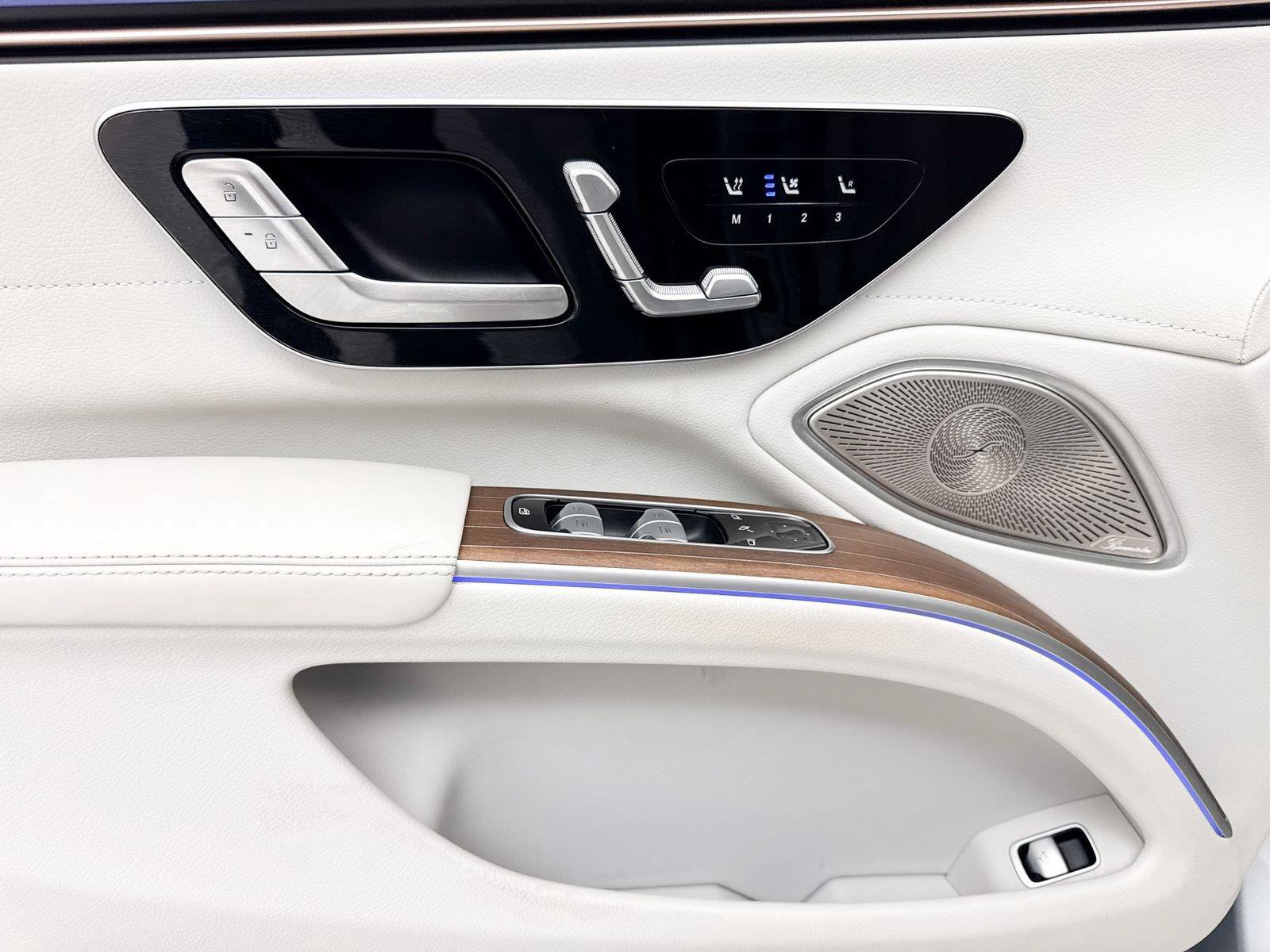 Used 2022 Mercedes-Benz EQS 580 4MATIC Sedan image 22