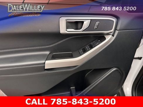 Used 2024 Ford Explorer XLT image 15