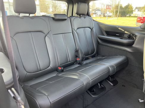 New 2026 Jeep Grand Wagoneer Summit image 41