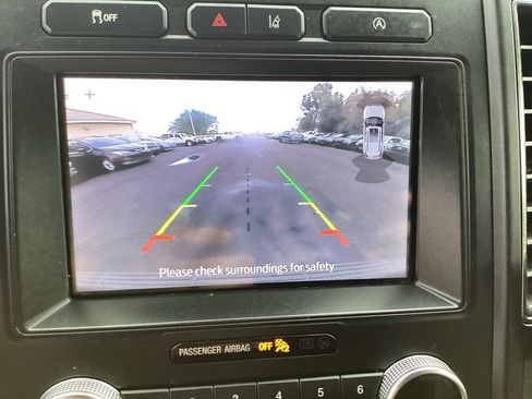 Used 2020 Ford Expedition Limited image 23