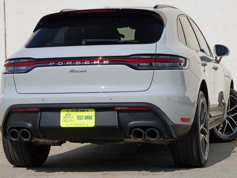Used 2025 Porsche Macan AWD/4WD image 5