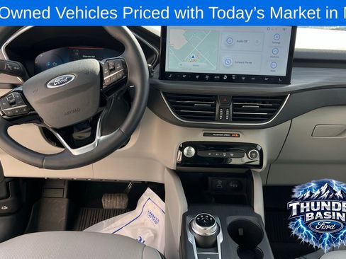 Used 2023 Ford Escape Platinum AWD/4WD image 21