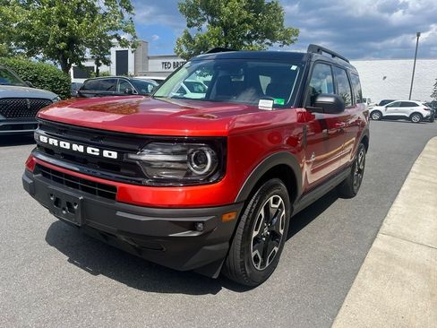 Certified 2024 Ford Bronco Sport Outer Banks w/ Tech Package AWD/4WD image 3
