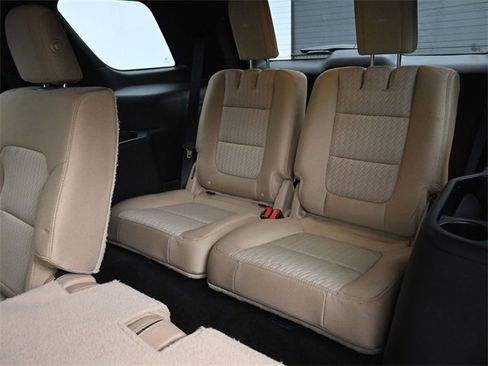 Used 2017 Ford Explorer Base image 25