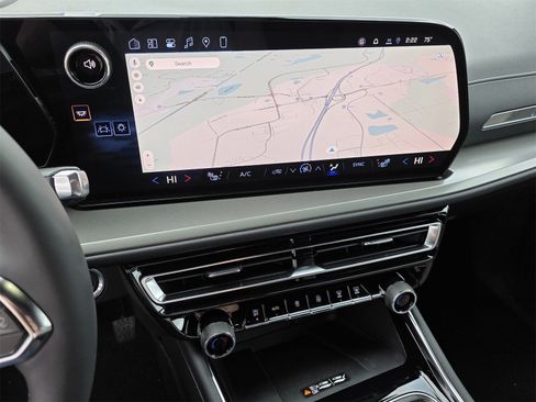 New 2026 Chevrolet Traverse LT w/ Driver Confidence Package image 11