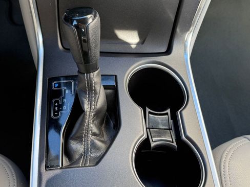 Used 2017 Toyota Camry LE image 24