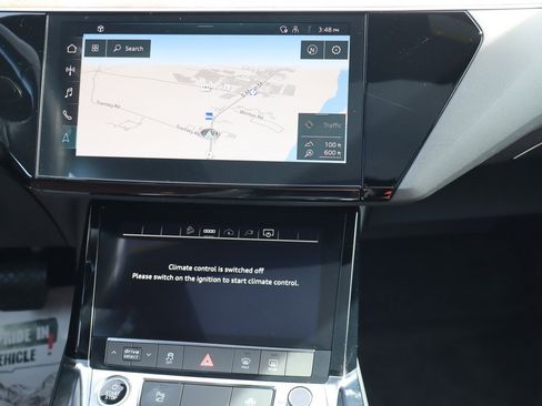 Used 2021 Audi e-tron Premium w/ Convenience Plus Package AWD/4WD image 12