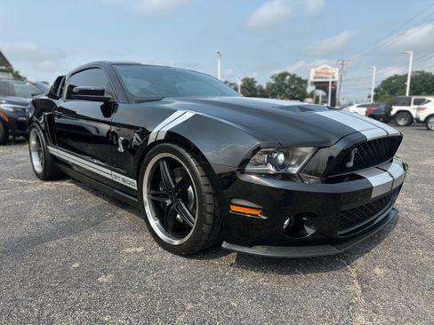 Used 2010 Ford Mustang Shelby GT500 RWD image 7