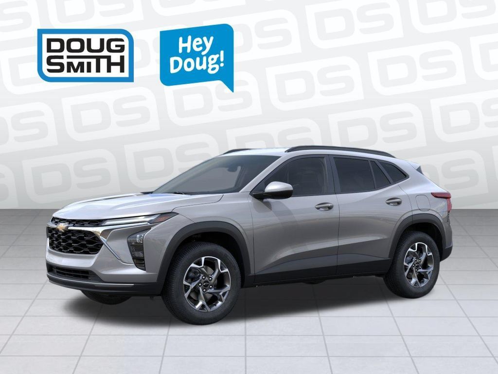 New 2026 Chevrolet Trax LT w/ Driver Confidence Package FWD image 2