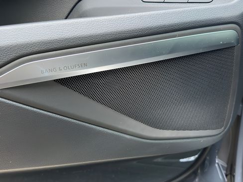 Used 2024 Audi Q8 e-tron Premium Plus w/ Premium Plus Package AWD/4WD image 12