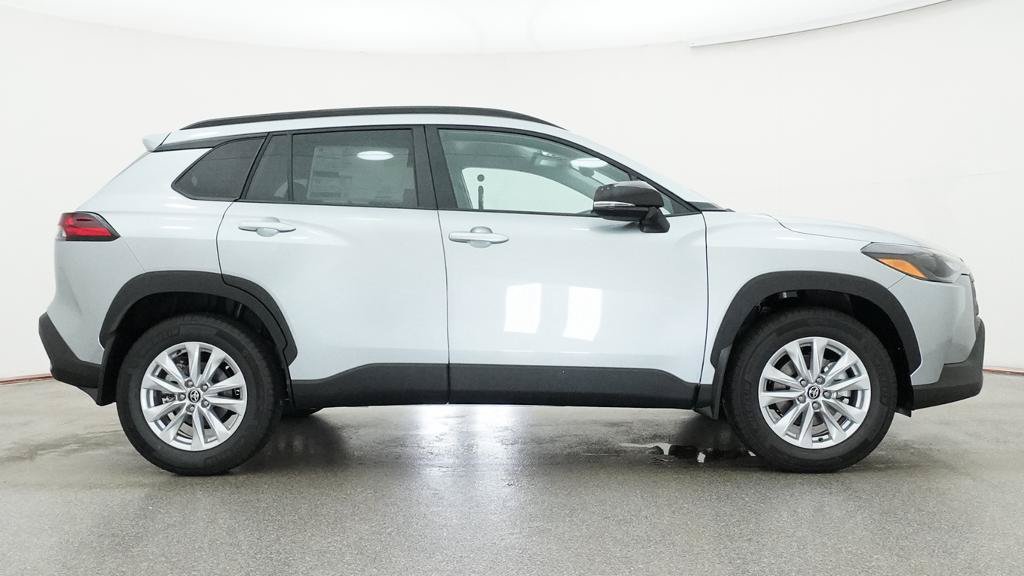 New 2026 Toyota Corolla Cross LE FWD image 30