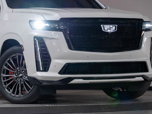 Used 2023 Cadillac Escalade V image 33