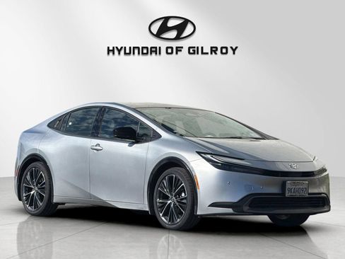 Used 2024 Toyota Prius Limited w/ Limited Premium Package FWD image 7