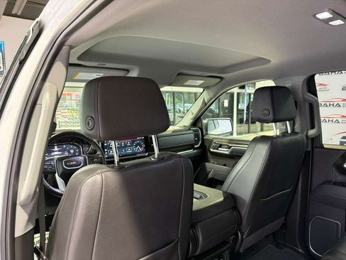 Used 2025 GMC Sierra 1500 SLT AWD/4WD image 37