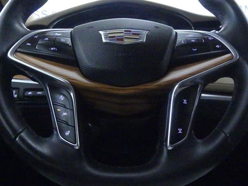 Used 2017 Cadillac XT5 Platinum AWD/4WD image 15
