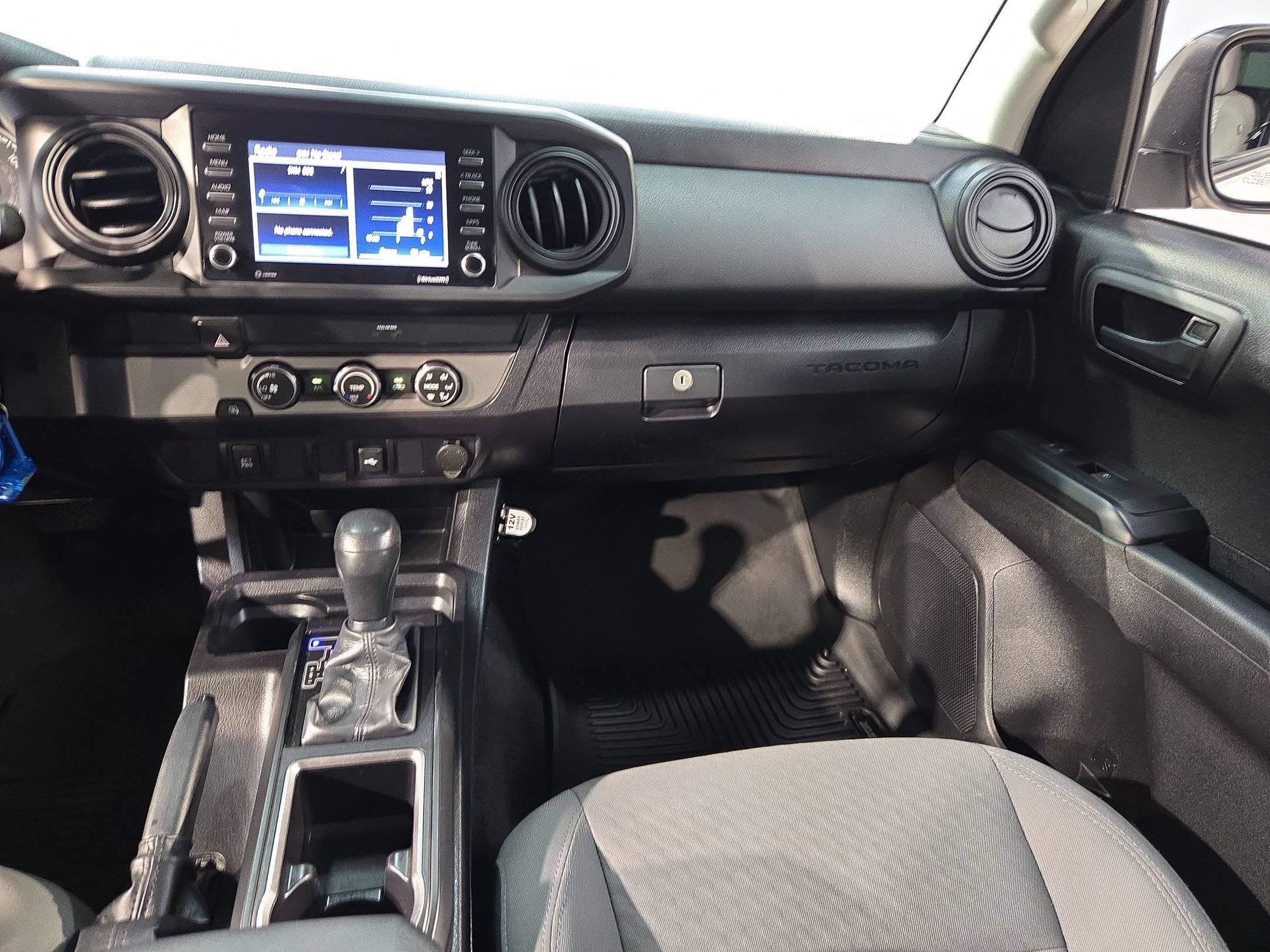 Used 2023 Toyota Tacoma SR RWD image 11