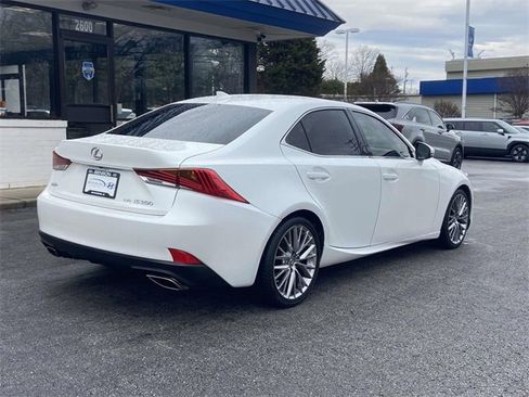 Used 2018 Lexus IS 300 AWD image 3