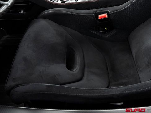 Used 2016 McLaren 675LT Spider image 49