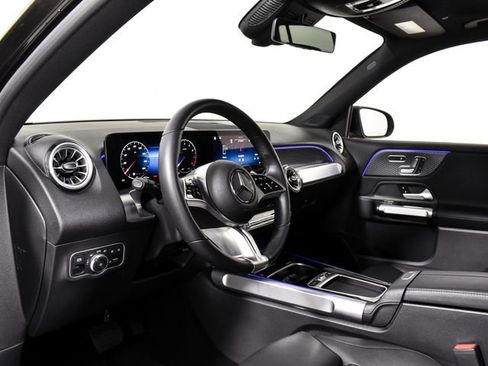 Certified 2025 Mercedes-Benz GLB 250 image 19