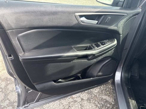 Used 2021 Ford Edge SEL w/ Cargo Accessory Package image 17