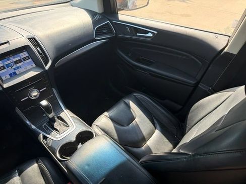 Used 2017 Ford Edge Titanium AWD/4WD image 19