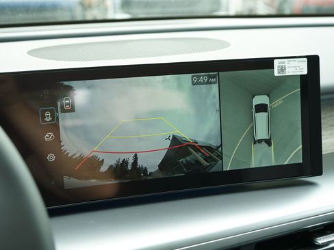 New 2026 Hyundai Ioniq 9 Limited image 17