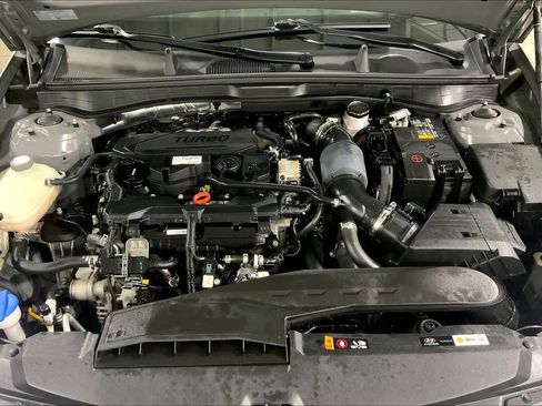 Used 2023 Hyundai Sonata Limited FWD image 32