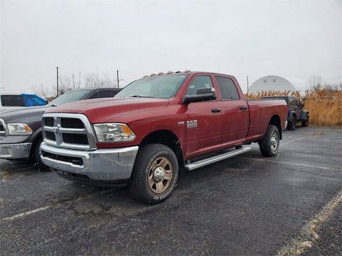 Used 2015 RAM 2500 Tradesman w/ Chrome Appearance Group image 2