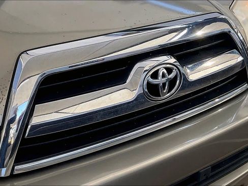 Used 2006 Toyota 4Runner SR5 image 29