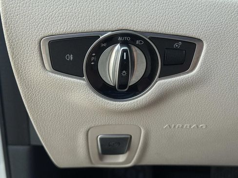 Used 2020 Mercedes-Benz E 350 Sedan w/ Parking Assistance Package image 21