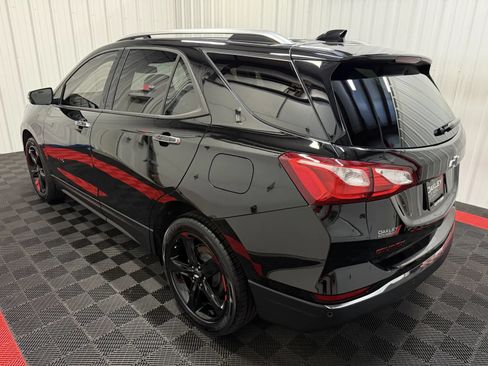 Used 2020 Chevrolet Equinox Premier w/ Premier Redline Edition FWD image 2