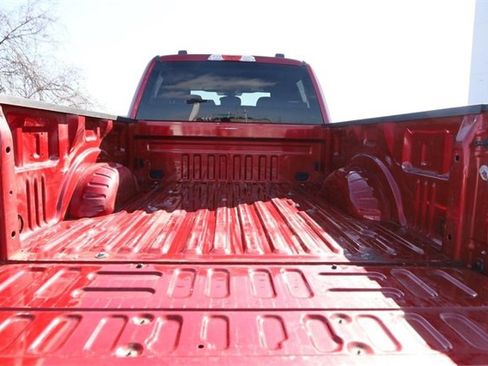 Used 2021 Ford F250 XLT w/ XLT Value Package image 7