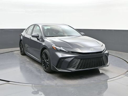 Used 2026 Toyota Camry SE FWD image 20