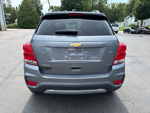 Used 2020 Chevrolet Trax LT FWD image 4