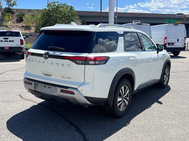 Used 2024 Nissan Pathfinder SL AWD/4WD image 7