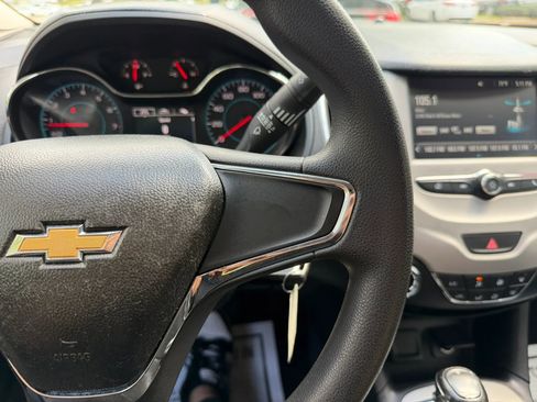 Used 2017 Chevrolet Cruze LS image 20