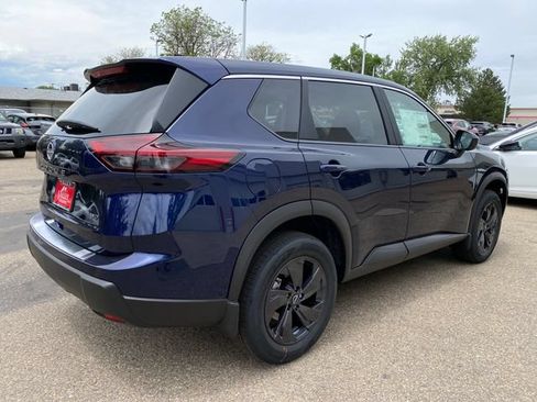 New 2026 Nissan Rogue SV w/ Cold Weather Package AWD/4WD image 5