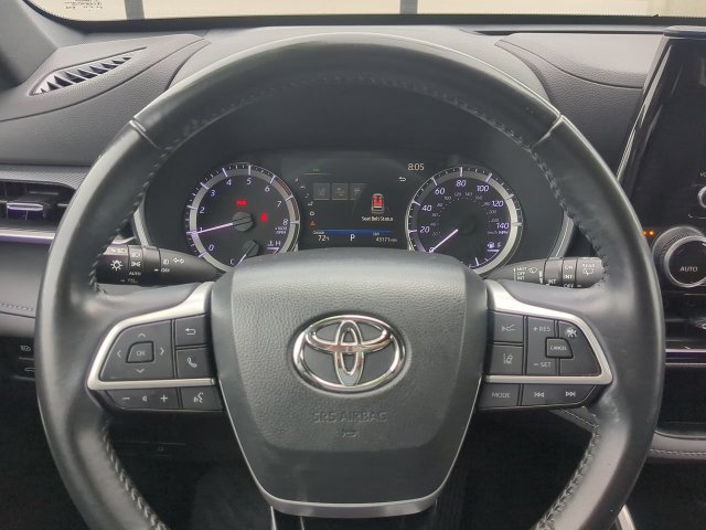 Used 2023 Toyota Highlander XSE FWD image 33