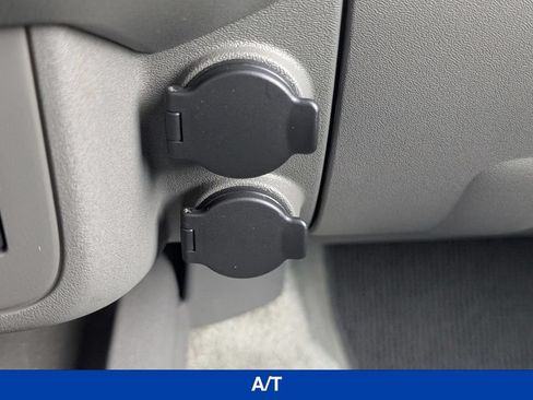 Used 2014 Nissan Frontier SL w/ SL Moonroof Package AWD/4WD image 27