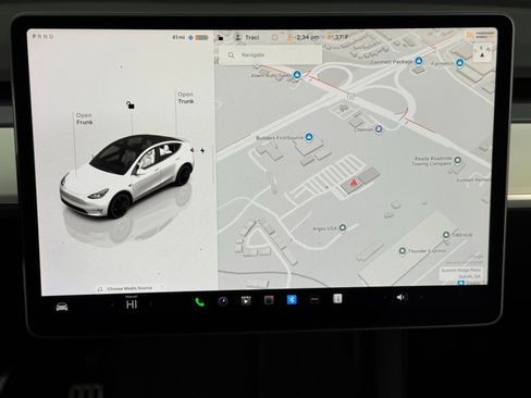 Used 2023 Tesla Model Y Performance image 22