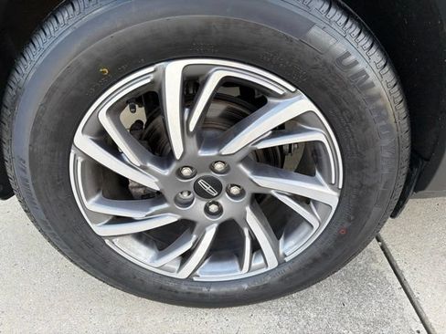 Used 2023 Lincoln Corsair FWD w/ Equipment Group 101A image 9