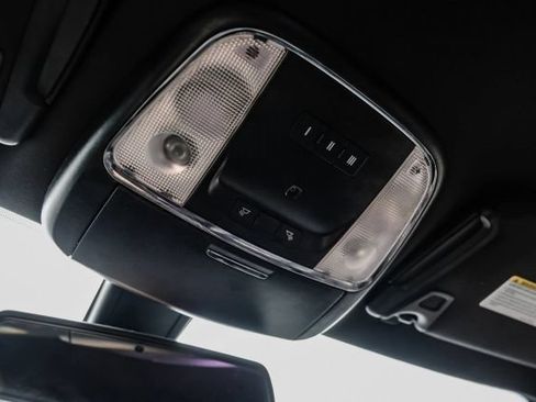Used 2021 Chrysler 300 S RWD image 29