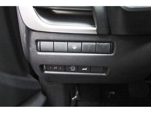 New 2026 Nissan Rogue SV FWD image 17