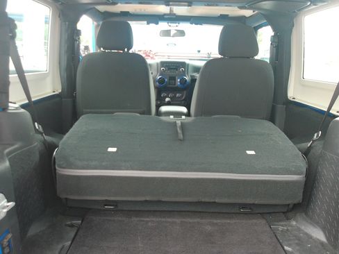 Used 2016 Jeep Wrangler Sport AWD/4WD image 28