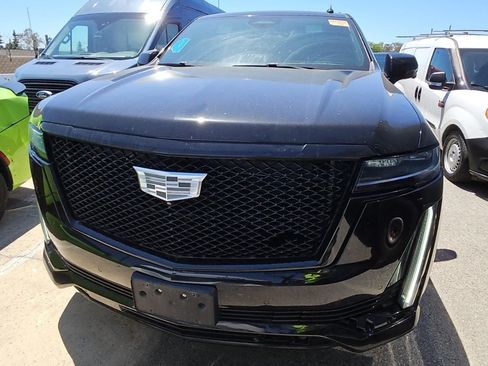 Used 2021 Cadillac Escalade ESV Sport w/ Driver Assist Tech Package RWD image 9